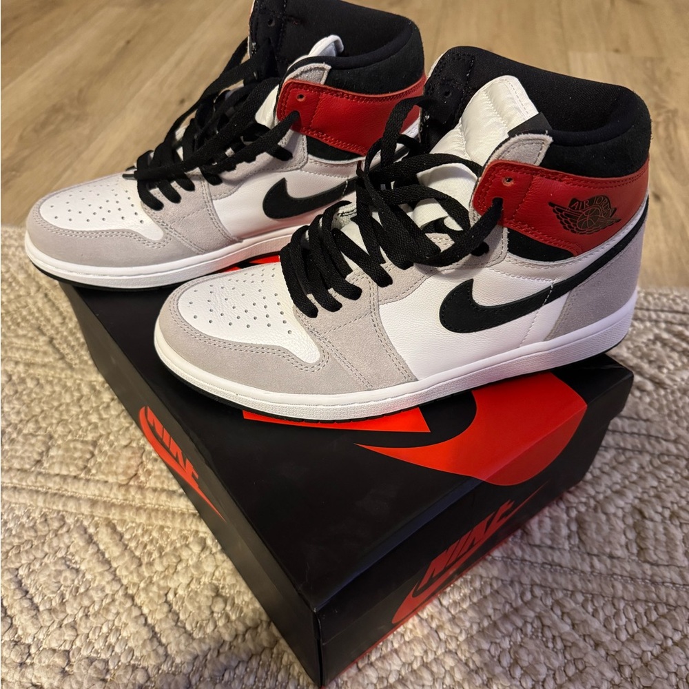 Nike Air Jordan 1 High - Smoke Grey